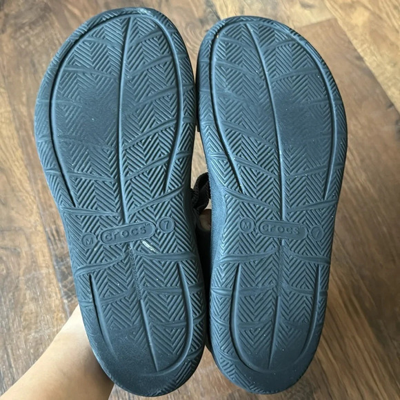 Crocs Swiftwater Expedition Men’s Gray Hook and Look Velcro River Sandal size 7M - Picture 2 of 4